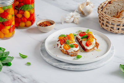 Rezept: Fermentierte Tomaten aufs Brot