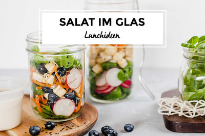 Salat im Glas mit Tahini Dressing