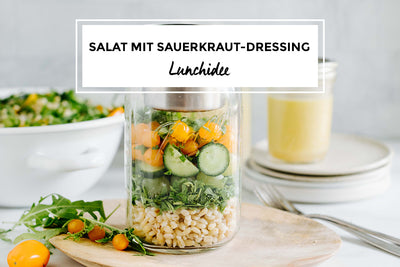 Salat mit Sauerkraut-Dressing