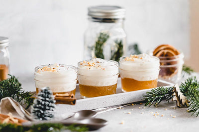 Fünf Weihnachts-Desserts im Glas