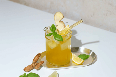 Rezept: Probiotische Basilikum-Kurkumalimo