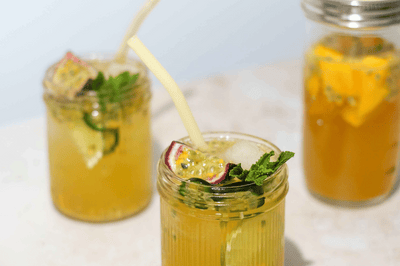 Rezept: Probiotischer Kurkuma-Mango Spritz