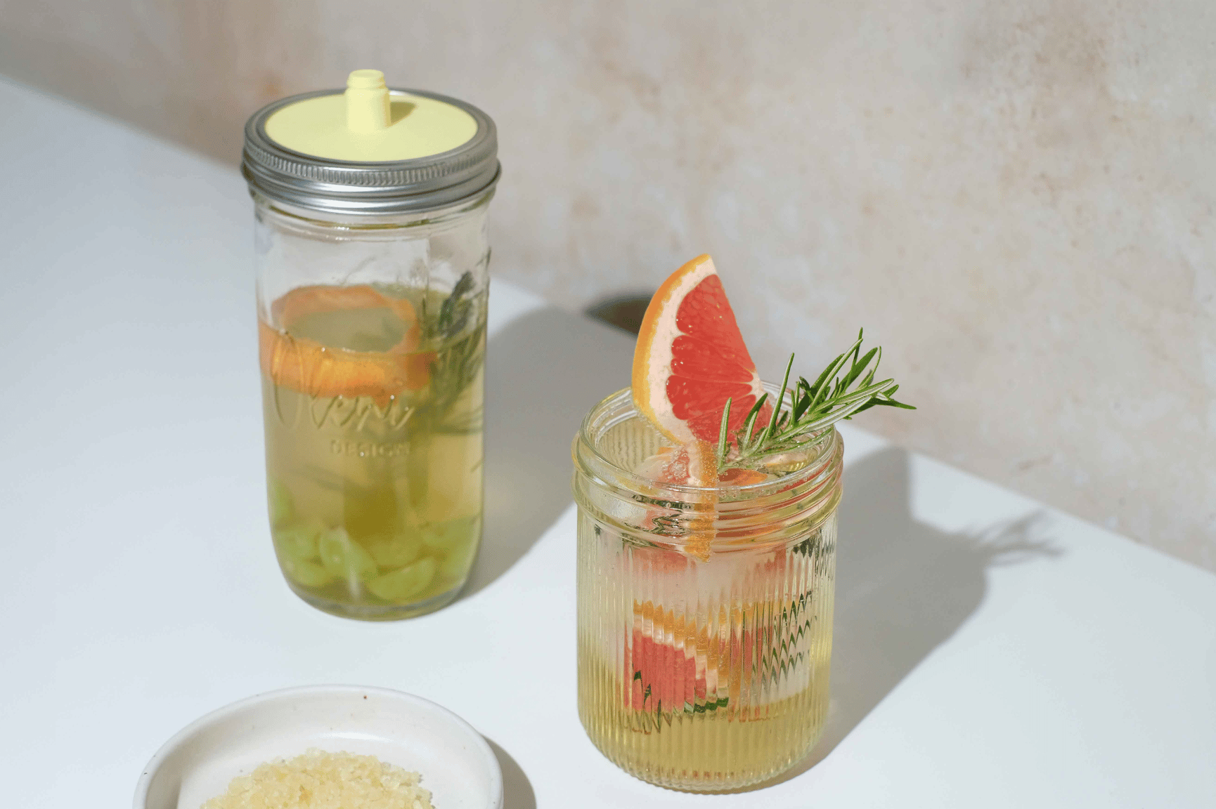 Rezept: Wasser-Kefir-Limonade mit Rosmarin &amp; Grapefruit – Lieblingsglas