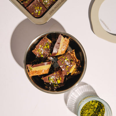 Lieblingsglas Tahini-Dattel-Bites in Edelstahldose
